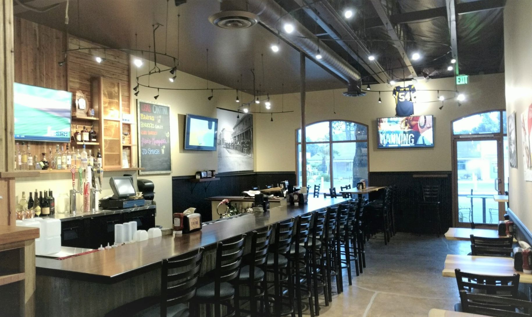 Lisa's Cantina bar seating