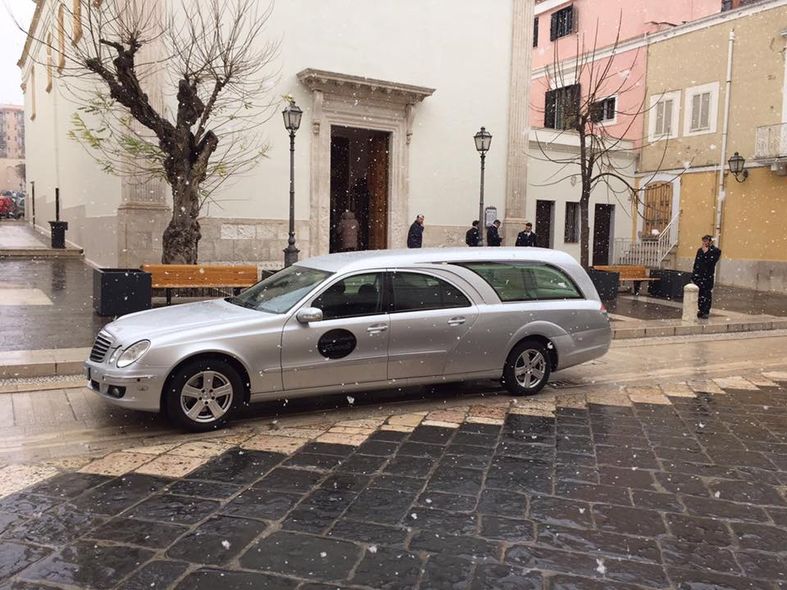 auto funebre