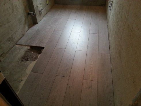 Piastrella effetto legno