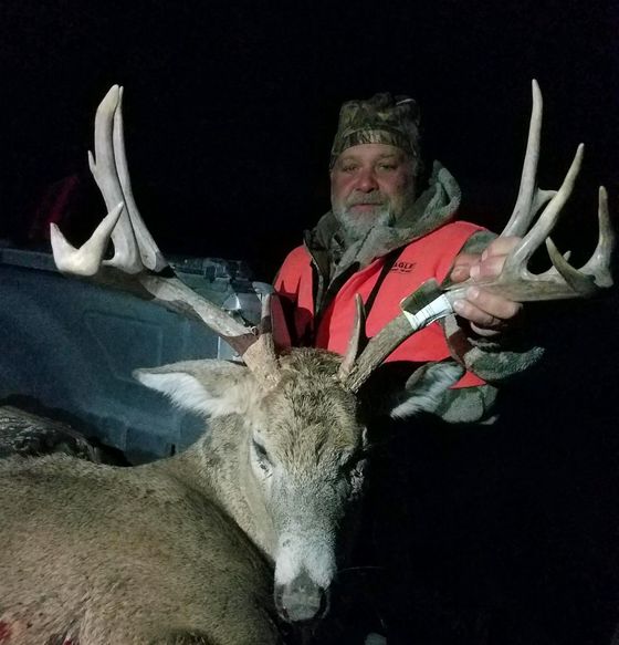 Iowa deer hunting outfitter, Iowa deer hunting guide