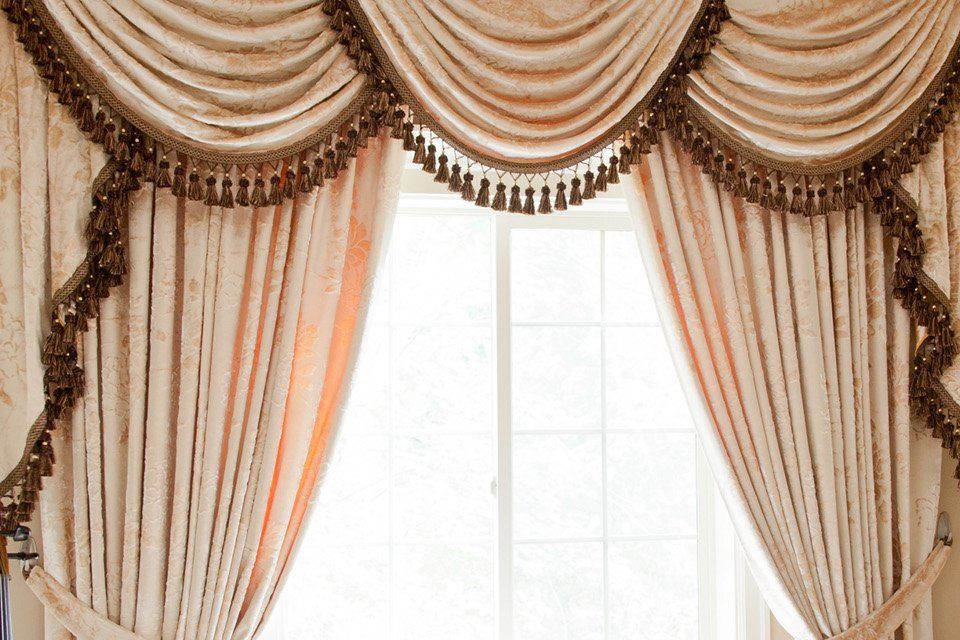 Drapery Workshop - Drapery and Top Treatments