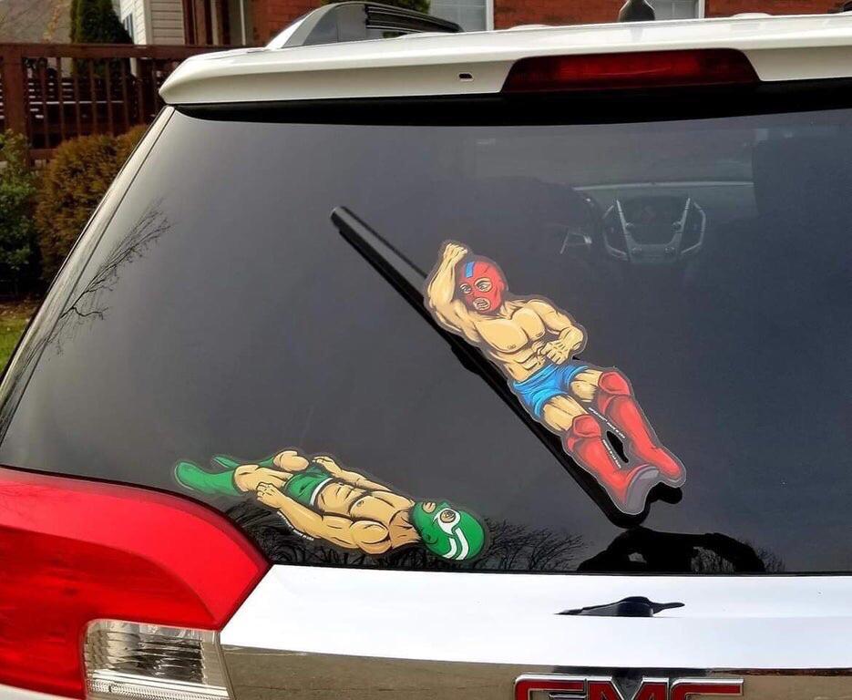 Windshield wiper wreastlers