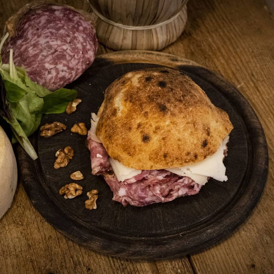 panuozzo con salame