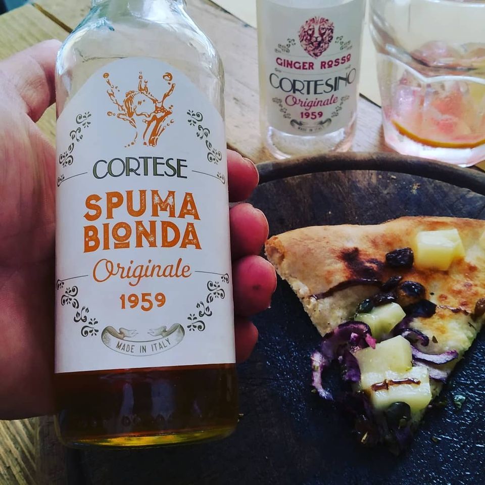 pizza e bibita