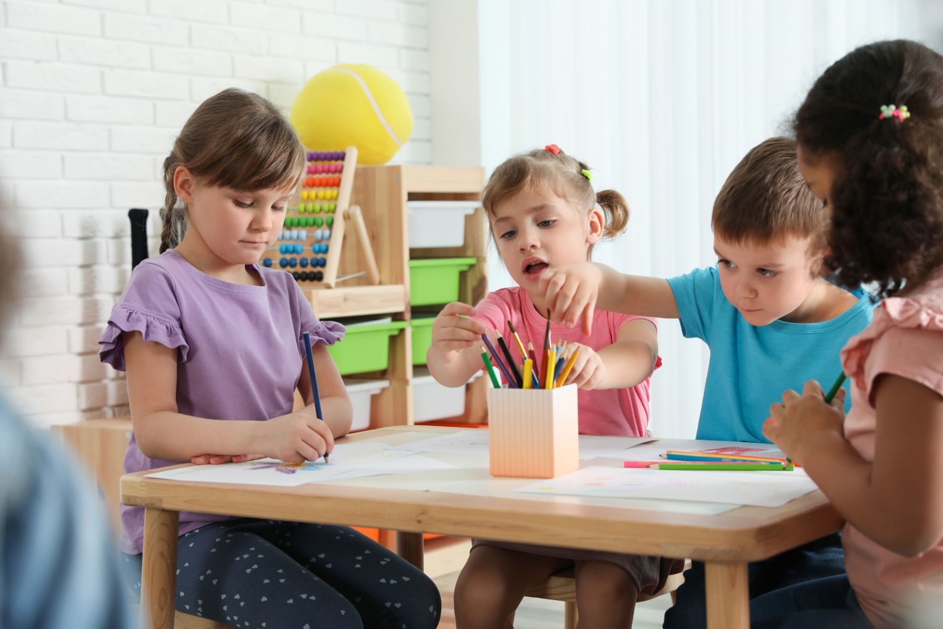 attività di socializzazione tra bambini