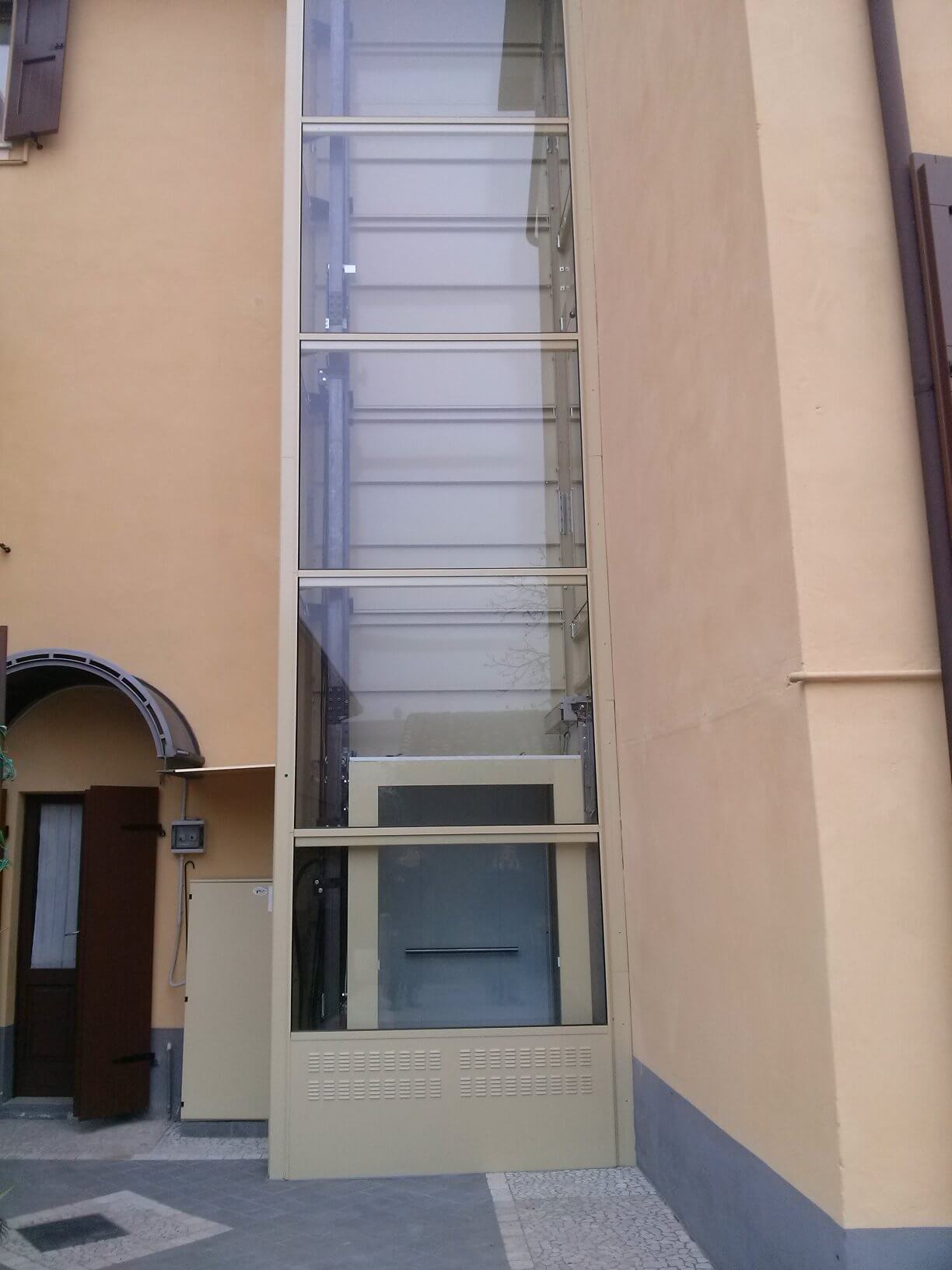Ascensore esterno