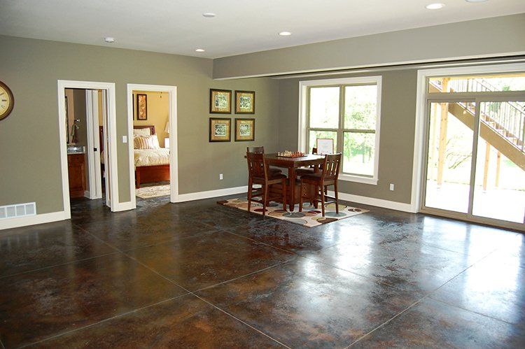 Dining Room by Hansman Custom Homes in Mid-MO