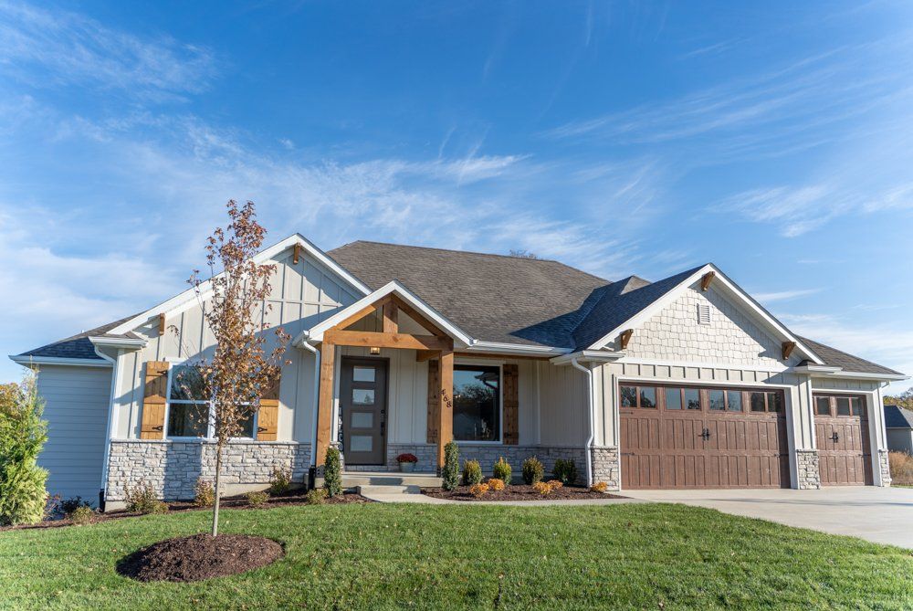 Outdoor View of Custom Home by Hansman Custom Homes in Mid-MO