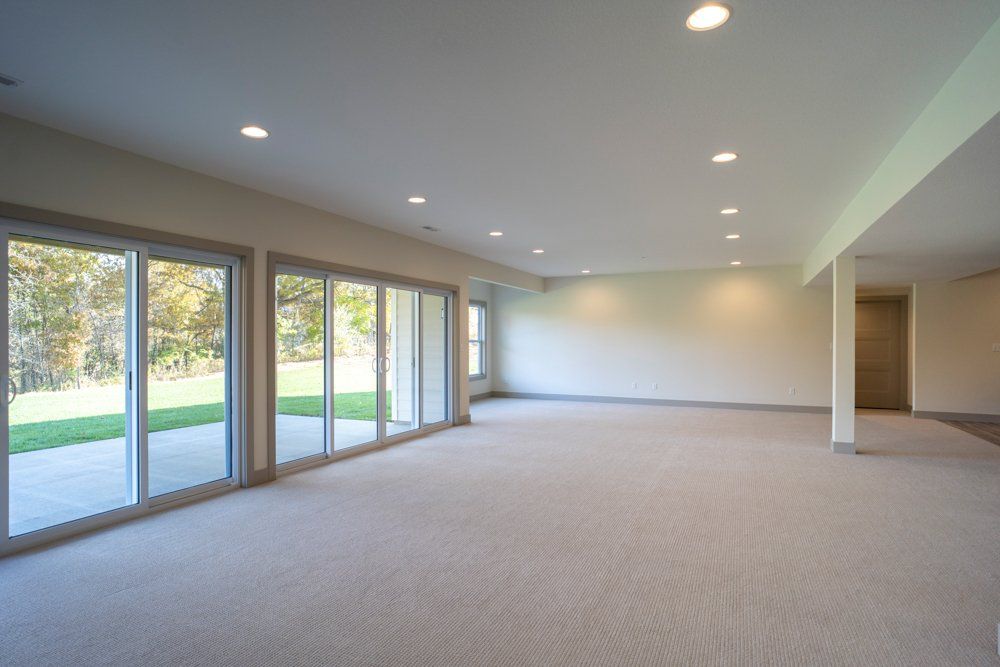 Wide Family Room by Hansman Custom Homes in Mid-MO