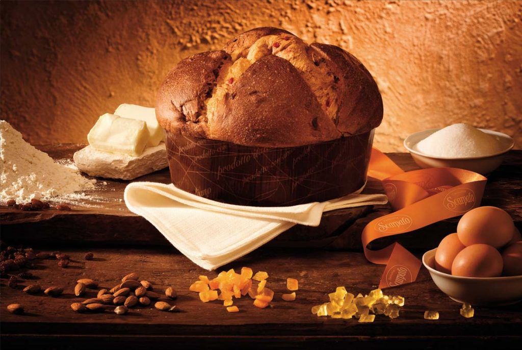 Panettone appena sfornato
