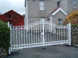 Gate