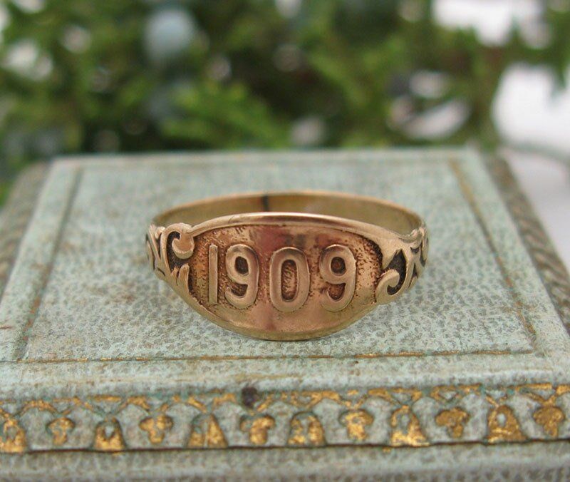 1909 Gold Ring - Liquidations in New York, NY