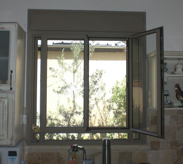 פרופיל בלגי דגם 4300 עם תריס אור חשמלי ומונובלוק