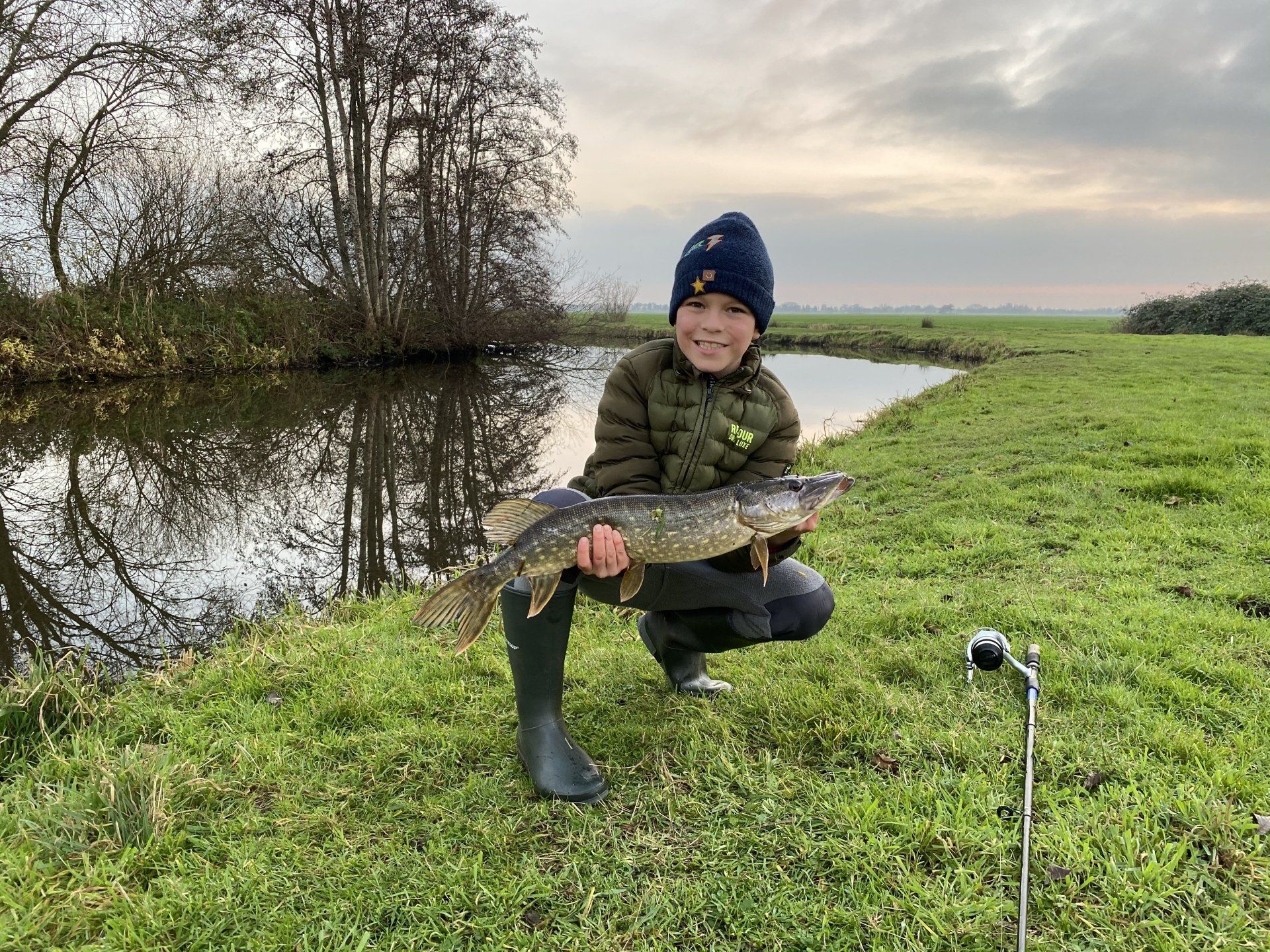 Ingezonden foto van M Broer met een snoek