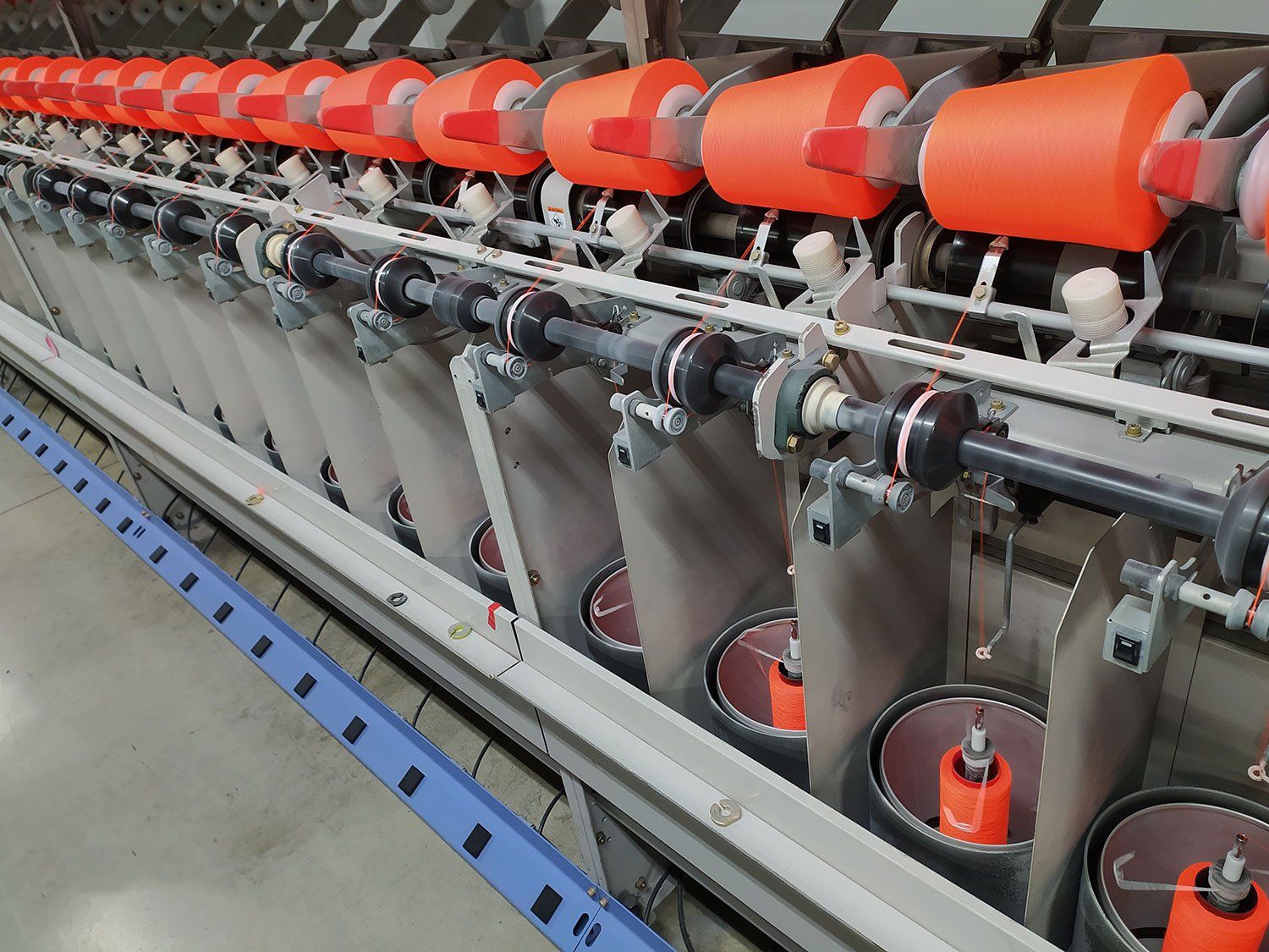 yarn processing for textile industries