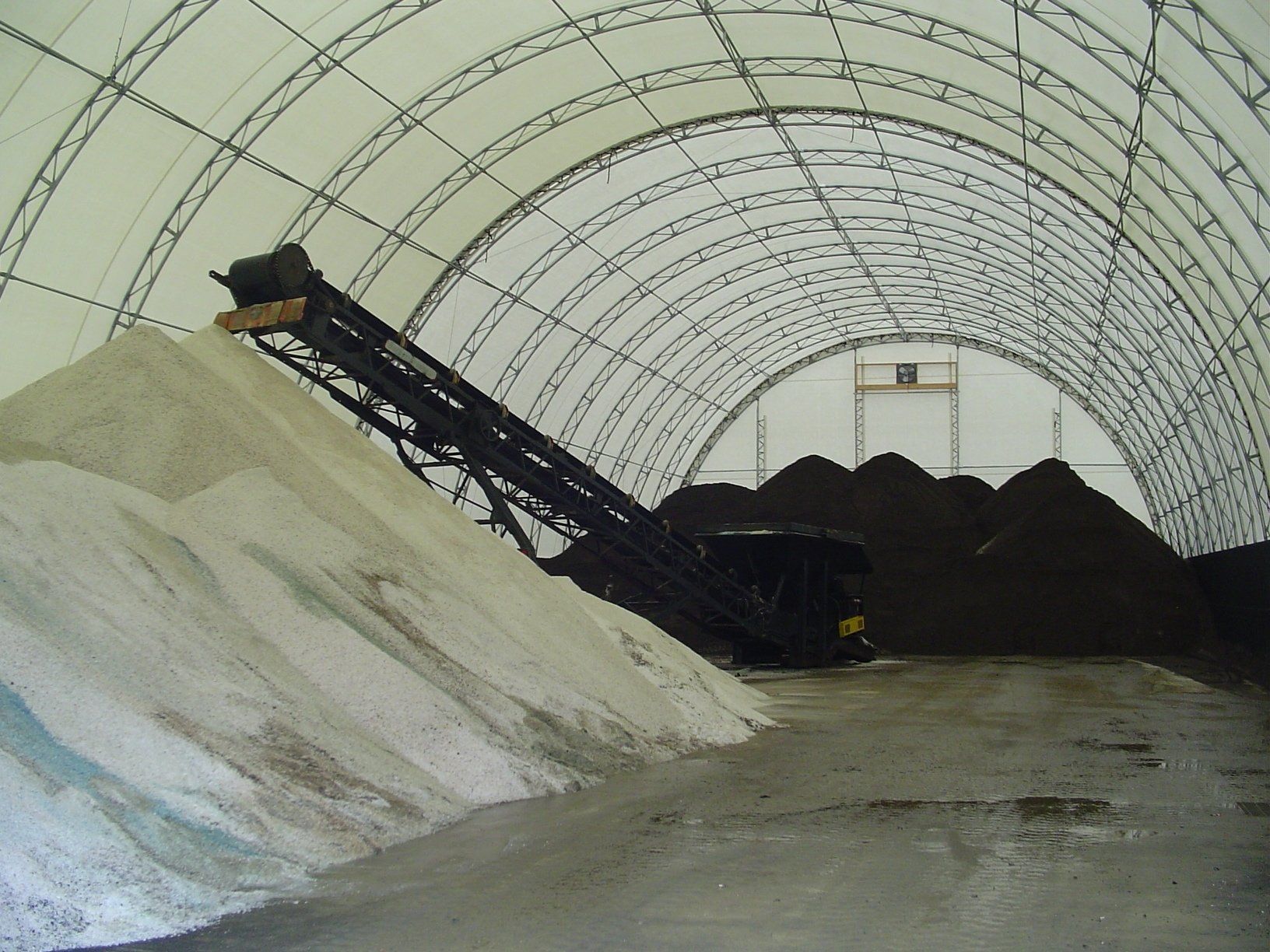 ARCH SPAN BUILDINGS SERVES SALT - SAND - FERTILIZER INDUSTRY