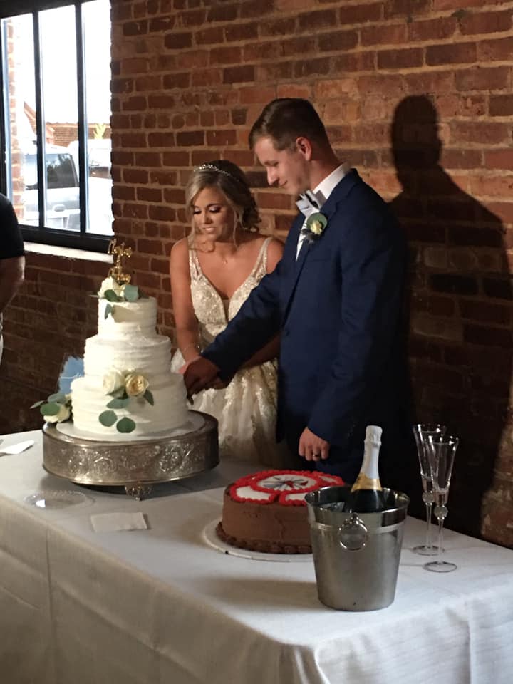 slicing of cake