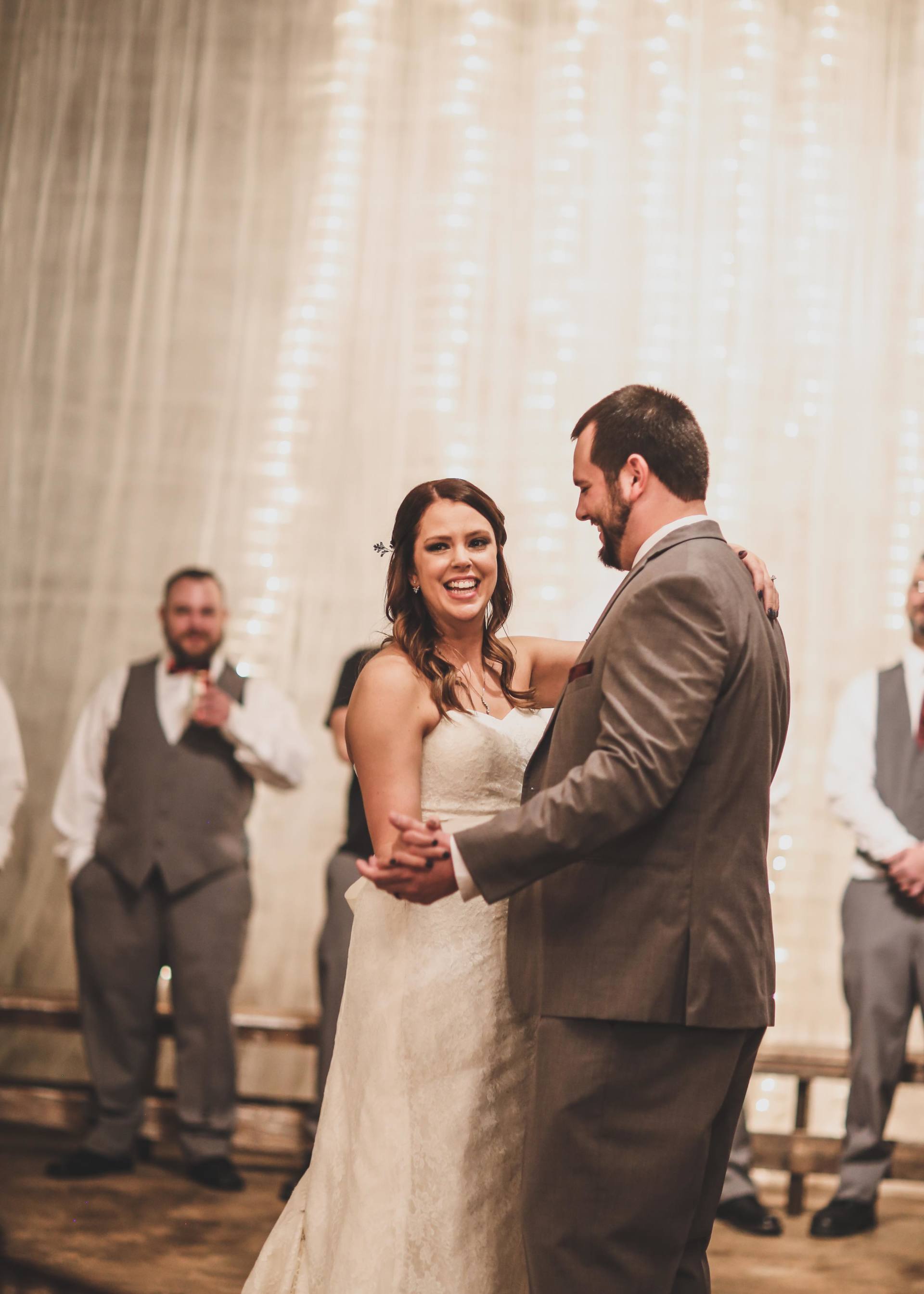 bride groom first dance