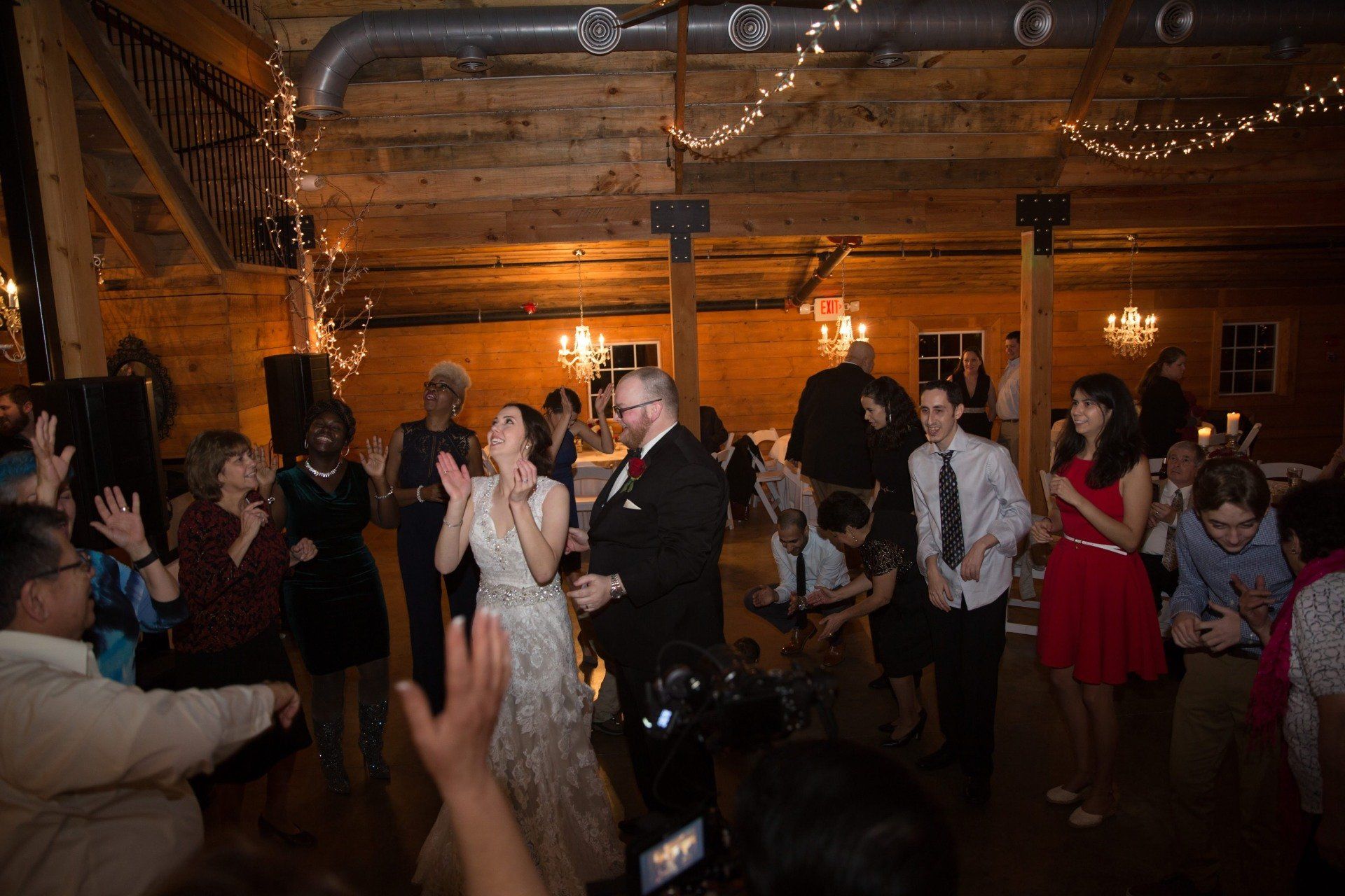 everybody clap their hands