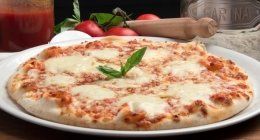 Pizza farcita pizza vegetariana