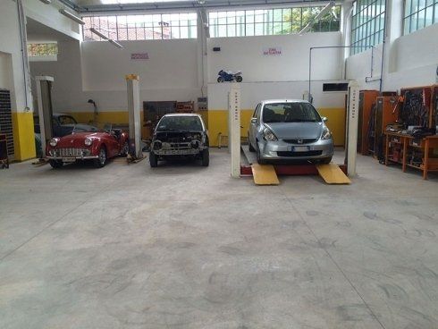 riparazione di auto  