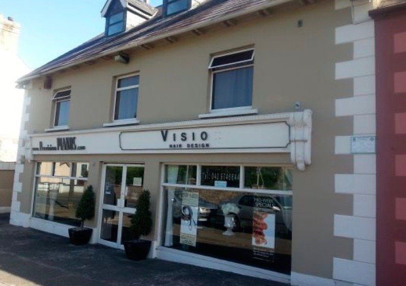 Castleblayney Co. Monaghan TO LET Shop Castleblayney Co. Monaghan TO LET Shop, York Street Rent: €900.00