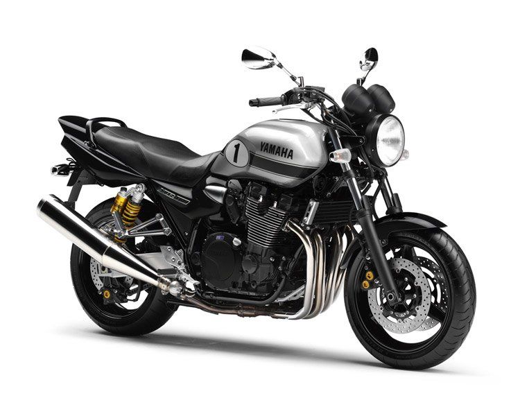 XJR1300