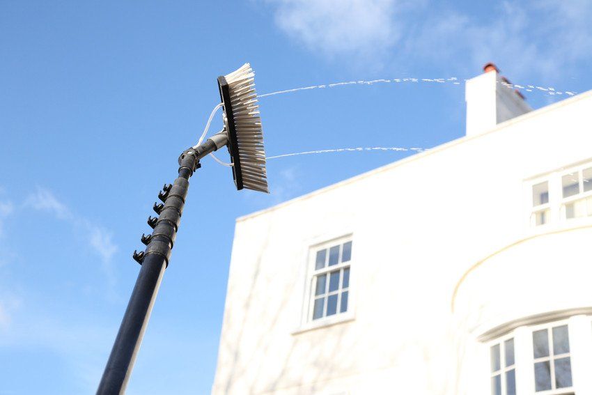 reach and wash