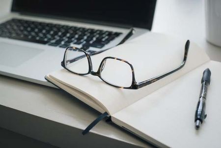 Headhunter — Laptop with Glasses and Notebook in Paducah, KY