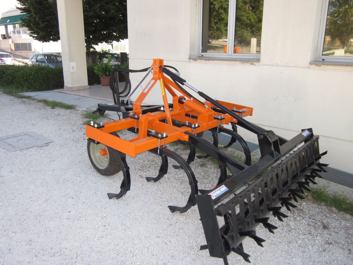 Coltivatore ad ancore bilame