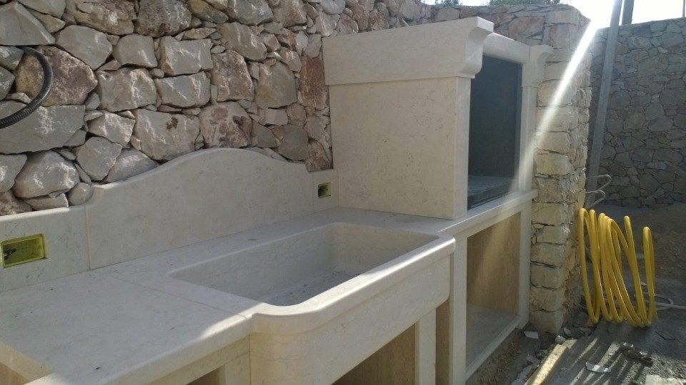 Outdoor stone kitchen and BBQ 3