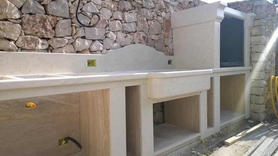 Outdoor stone kitchen and BBQ 2