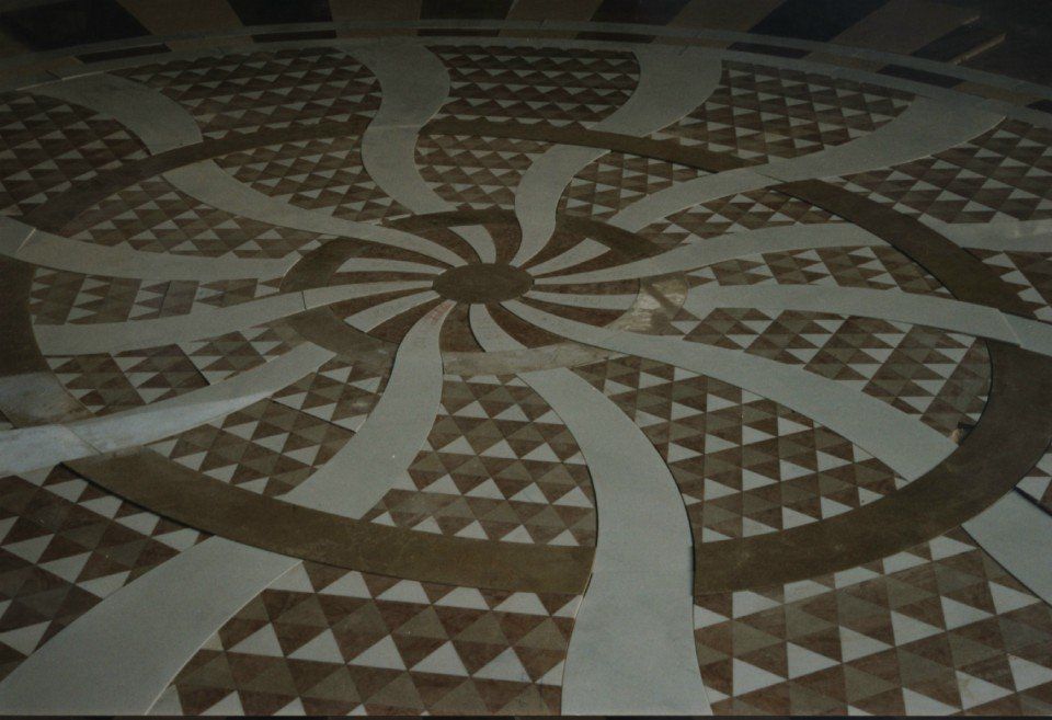 Lugano - bank floor 2
