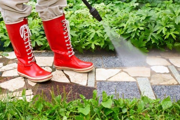 Jet-washing stone path