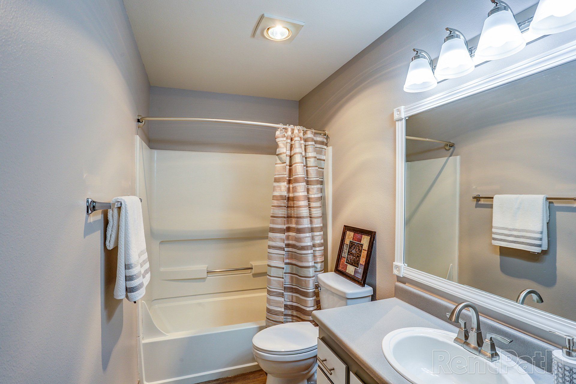 Lexington bathroom