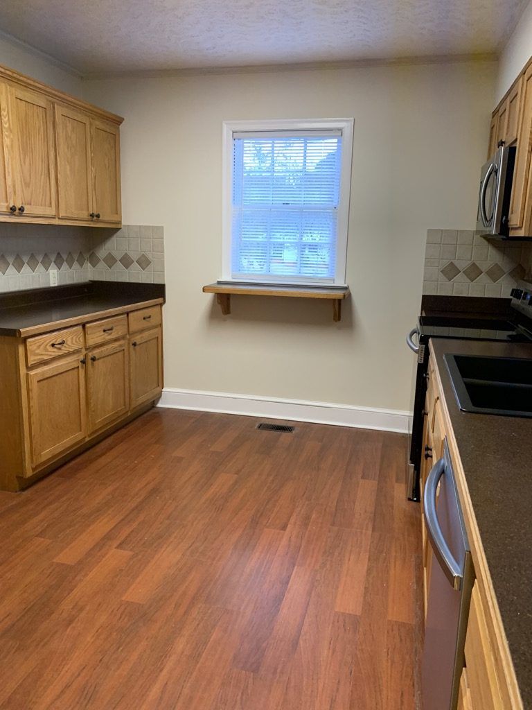 1050 kitchen #1