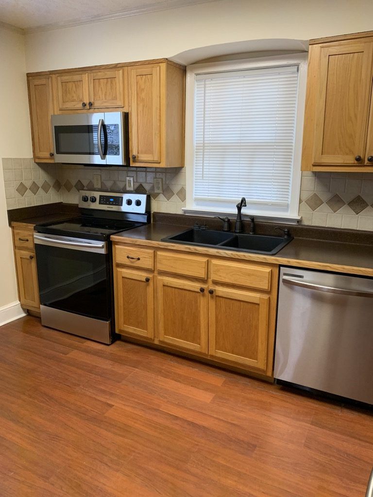 1050 kitchen #3