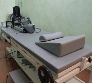 tavolo per massaggi e trazione