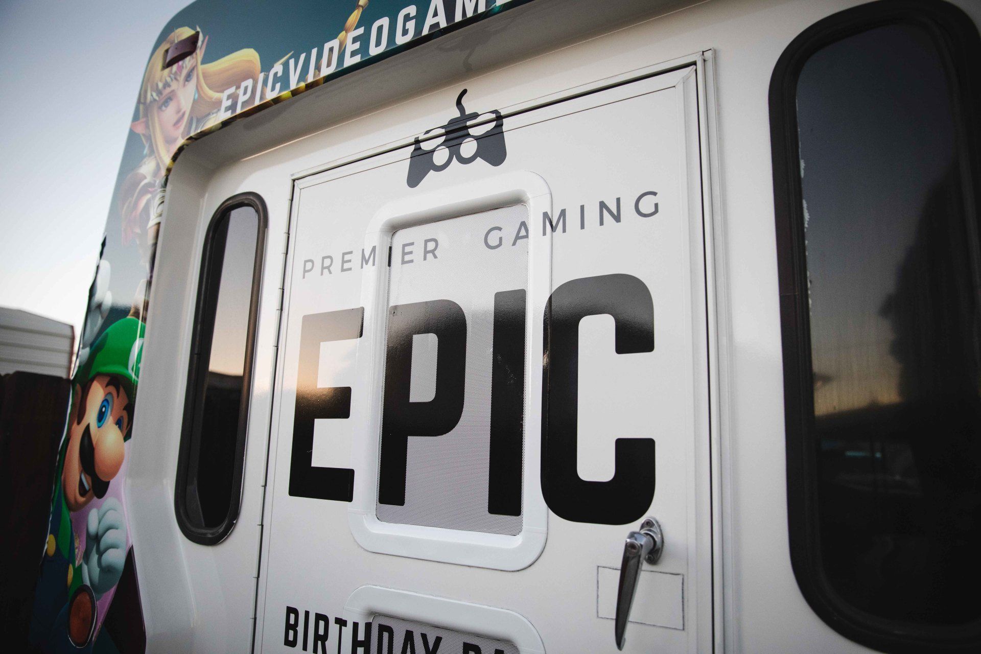 Epic Game Bus Custom Vehicle Wrap