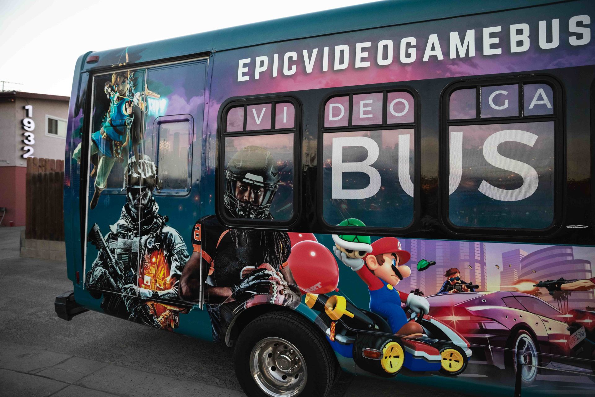 Epic Game Bus Custom Vehicle Wrap