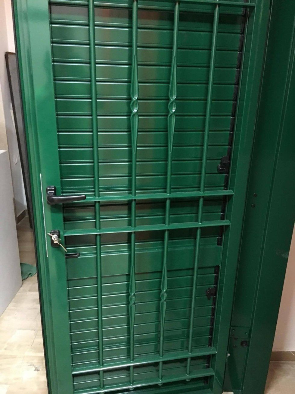 inferriata verde per porta finestra