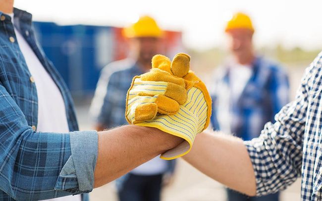 hand shake between professionals