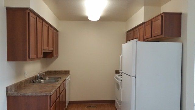 Windsong Apts