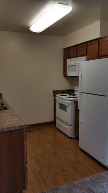 Windsong Apts