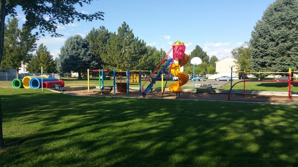 Lakeview Apartments