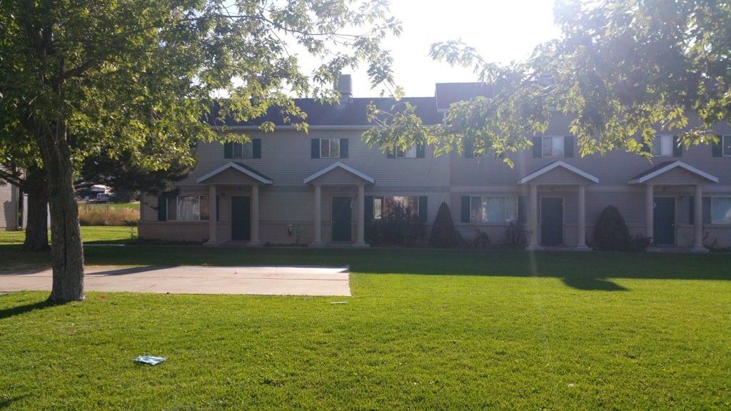Lakeview Apartments