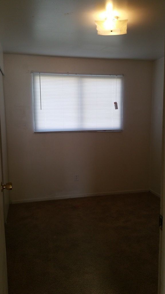 Lakeview Apartments