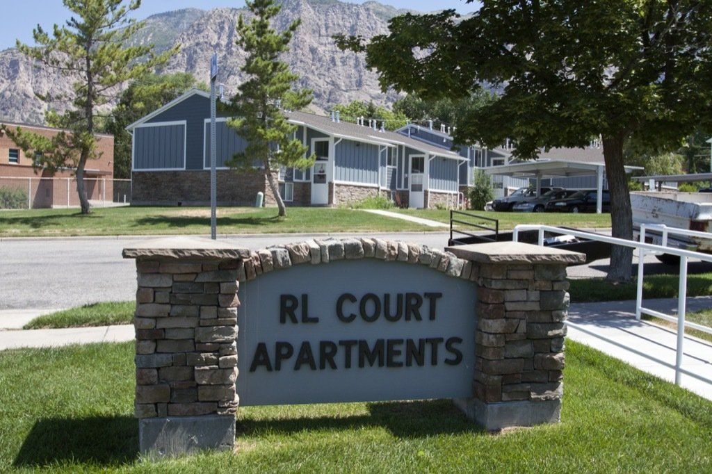 RL Courts