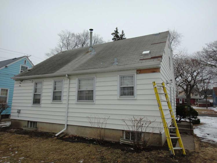 Old house- Twin Cities, MN - Rick's Roofing Old house- Twin Cities, MN - Rick's Roofing