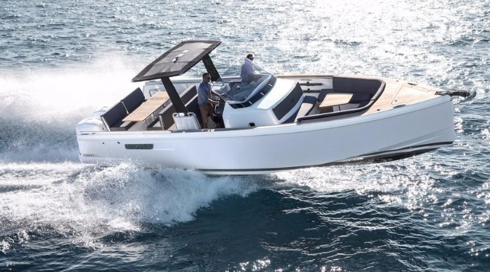 Fjord 38 Xpress with JT50 Bow Jet Thruster factory option